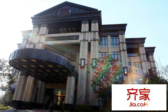綠地21新城?藍(lán)山壹號(hào)商業(yè)服務(wù)中心外立面