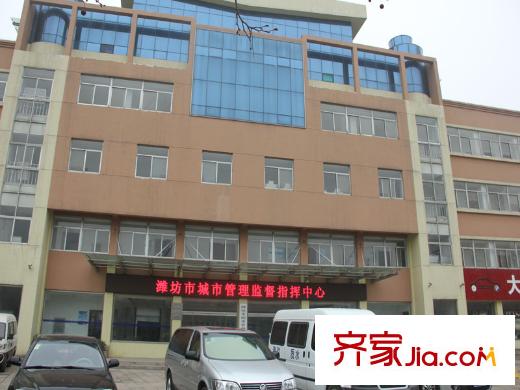 盛世華府周邊健康街城市管理監(jiān)督指揮中心配套
