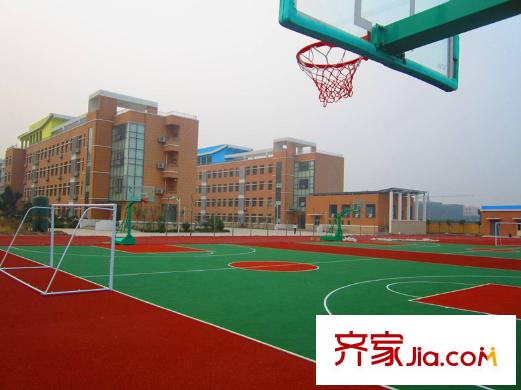 東金1號(hào)北100米志遠(yuǎn)小學(xué)