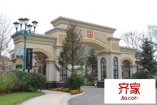 佳兆業(yè)8號(hào)小區(qū)大門施工進(jìn)度（2015-03-31）