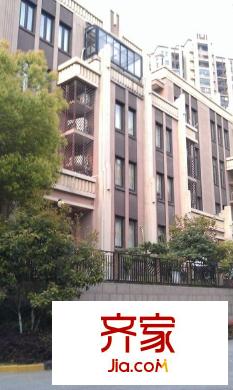 世茂東壹號(hào)別墅外景圖 