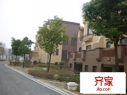 錦繡藍(lán)灣別墅外景圖錦繡藍(lán)灣 