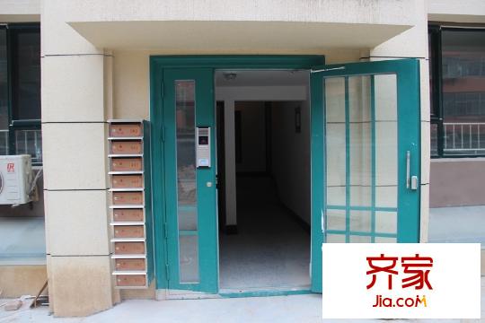 瑞景嘉苑現(xiàn)房1號(hào)樓單元門（2015-9-25）