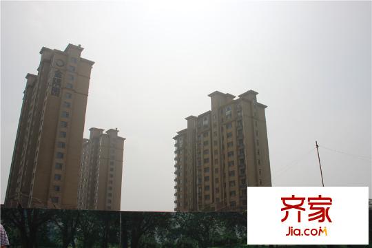 十地金隅園一期小高層施工（2015-8-11）