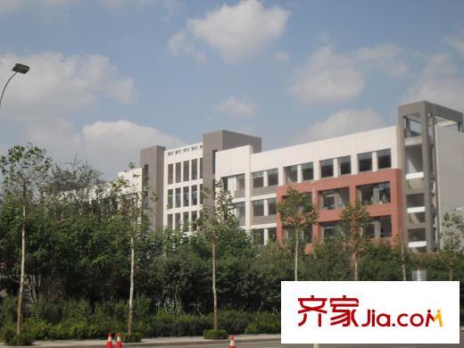 盛景嘉園向西200米櫻桃園小學(xué)