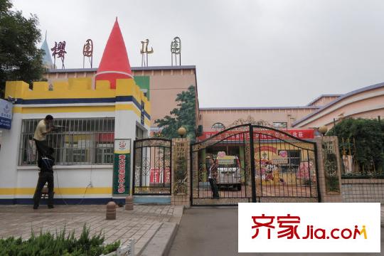 華安世紀櫻園東南1000米幼兒園