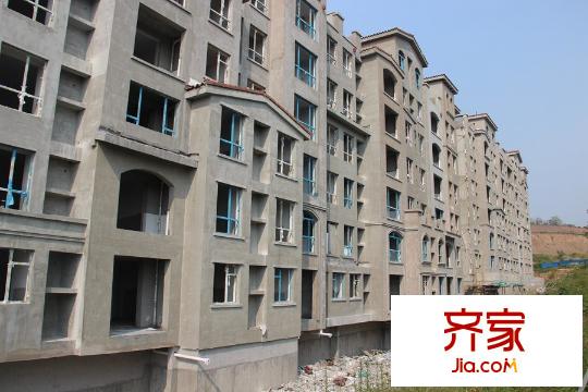 卡納圣菲二期電梯洋房已封頂（2015-9-22）