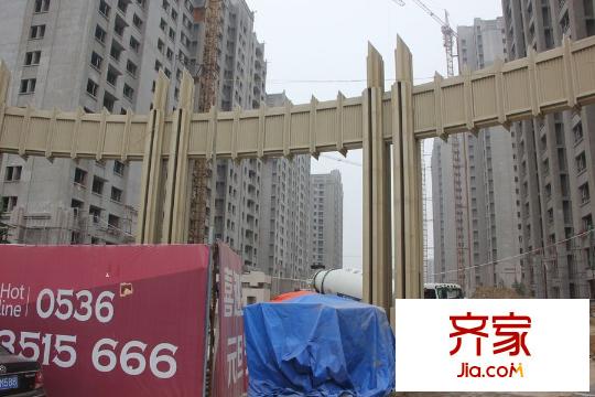 青州龍苑小區(qū)大門施工（2015-07-17）