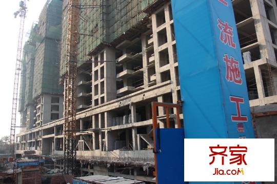 江山帝景高層12號樓南側(cè)外立面進度（2015-10-28）