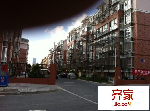 彩臣三村外景圖 