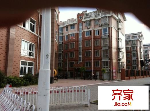 彩臣三村外景圖 