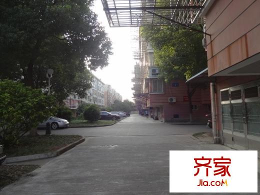 彩臣三村外景圖 