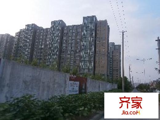 理想城外景圖首開 