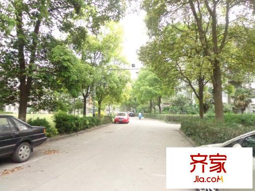 學(xué)田中南苑外景圖 