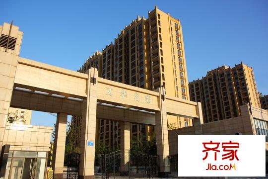 文華名邸小區(qū)大門(mén)（2015.01.03）