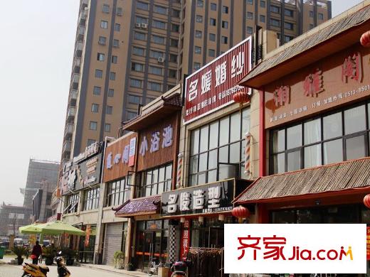 文華名邸小區(qū)底商一排小店