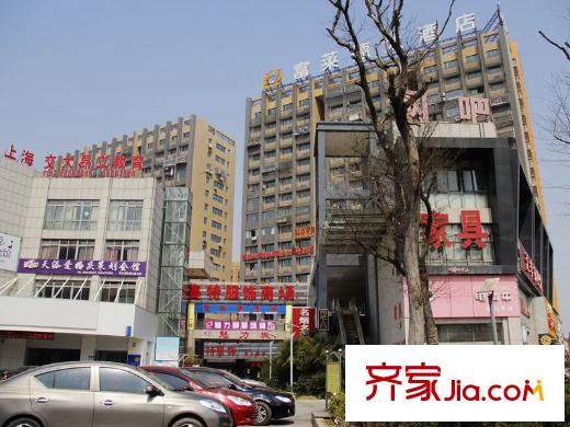 文華名邸小區(qū)南20米商場(chǎng)