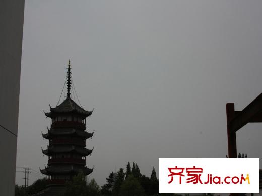 翰林府項目西側(cè)100米的文峰塔