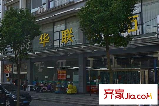 城東雅苑樓盤對(duì)面40m超市