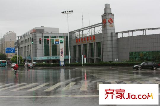 御景灣東側(cè)200米的通州汽車站