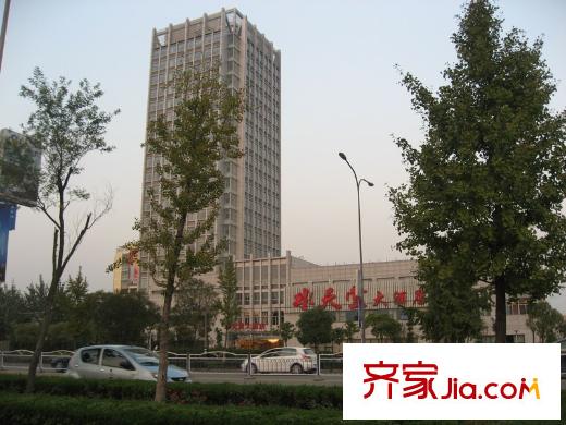 文峰城市廣場(chǎng)南400米的水天堂