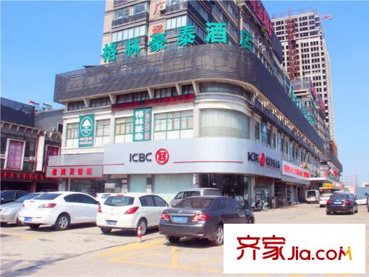 華強(qiáng)城公園1號(hào)北側(cè)500米格林豪泰酒店和中國(guó)工商銀行