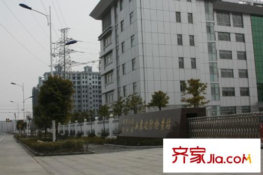 金水苑對(duì)面的中國(guó)邊防