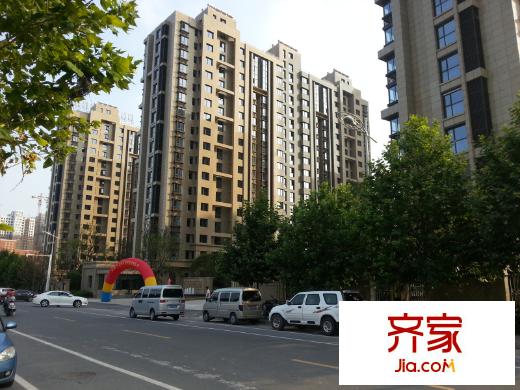 蘇建學(xué)府雅居小區(qū)內(nèi)部實景(2013-07-08)