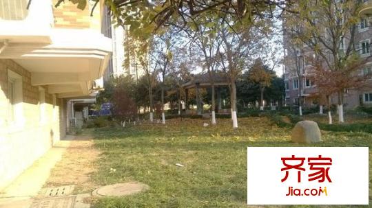 星湖花園別墅外景圖 