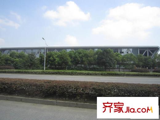 弘陽上城項(xiàng)目北側(cè)500汽車站