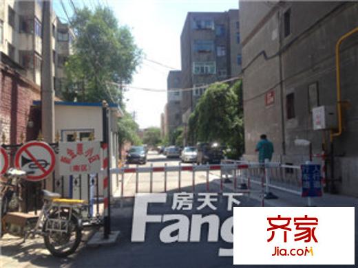 新金原小區(qū)外景圖小區(qū)實(shí)景