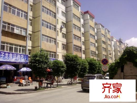辰軒小區(qū)外景圖小區(qū)實景