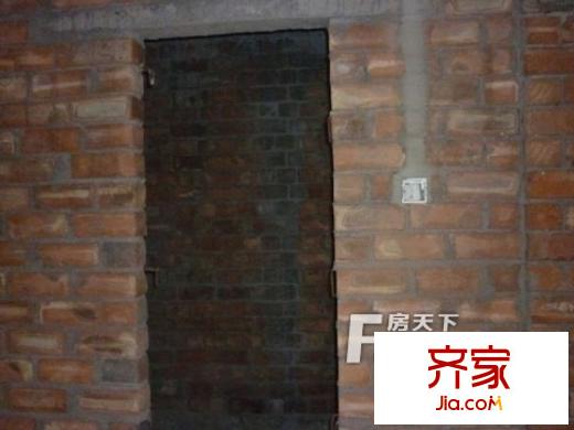 航空嘉園衛(wèi)生間的門2012.1.4