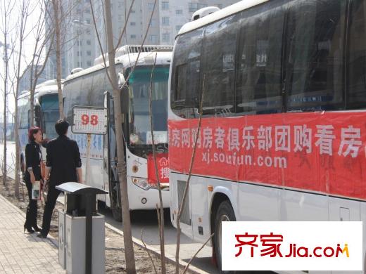 云嶺青城周邊公交車