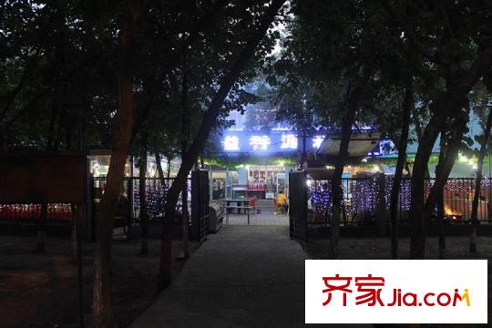 世界名筑四期美食2