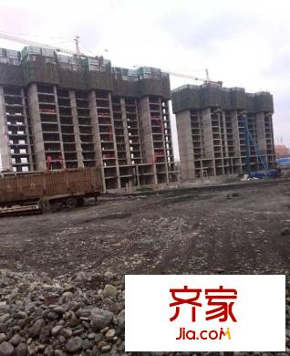 俊發(fā)?百合名苑施工現(xiàn)場(chǎng)（2014-06-10）