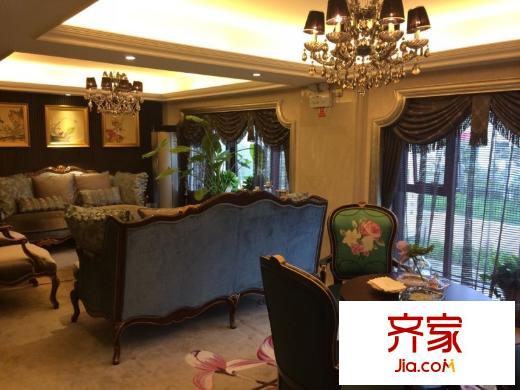 艾美卡特蘭售樓部二樓  2014.8.27