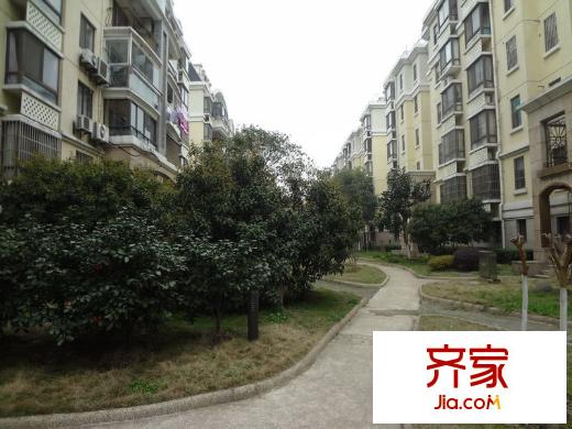 寶成國際商圈小區(qū)實景圖（2013.03）