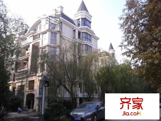 鳳凰城外景圖 