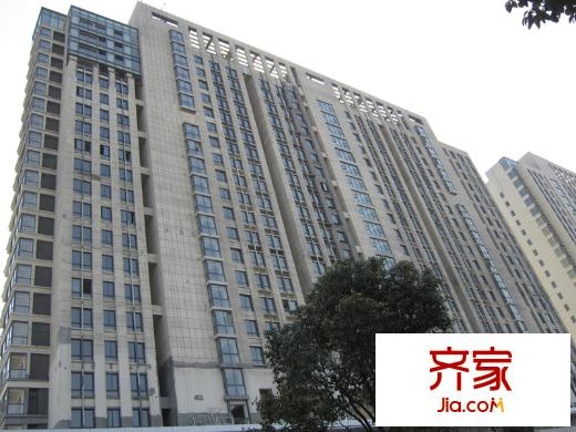 和興東城三期2#樓工程進(jìn)度實(shí)景(2013.03)