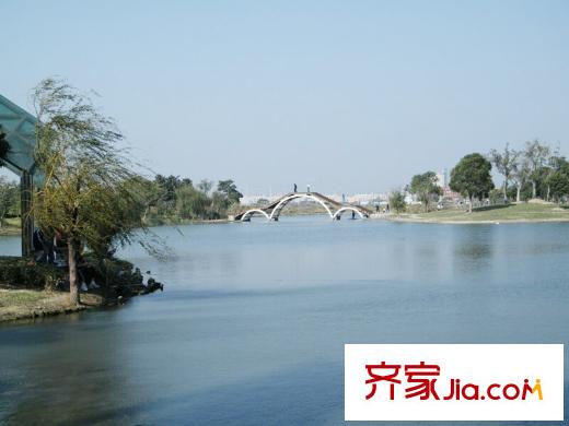 中星城際廣場?萃苑（二期）柏廬公園
