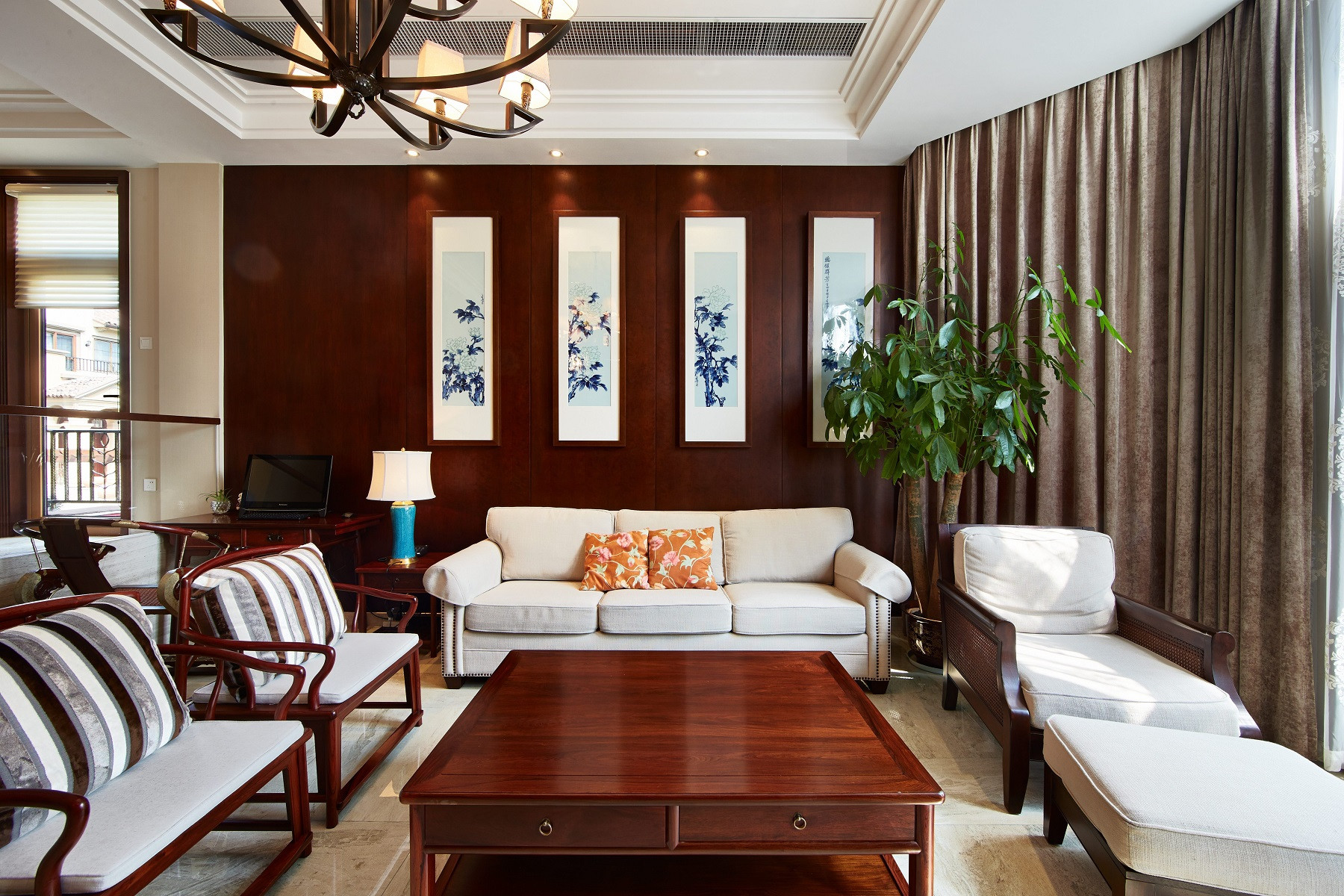 中式风格,四房装修,20万以上装修,140平米以上装修,客厅,沙发背景墙,沙发,褐色