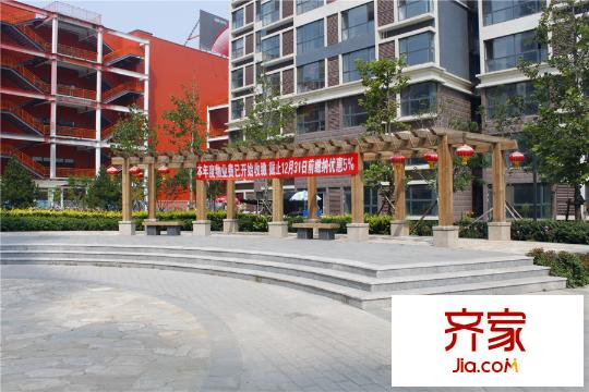 燕趙國(guó)際中心廣場(chǎng)（2015/8）