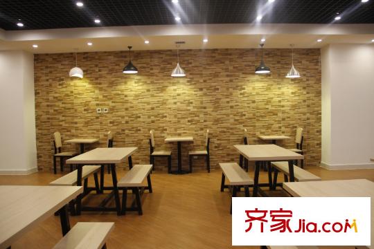 榮盛?一杯瀾周邊配套業(yè)主食堂