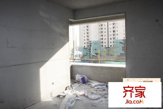 湯河銘筑114平三居戶型主臥實(shí)拍（2015.11.23）