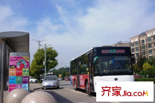 馨視界?花城配套：公交站