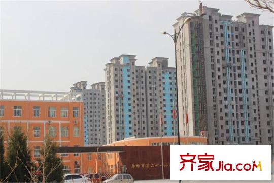 康城?瑞河蘭喬周邊配套西側(cè)500米處第二十一小學