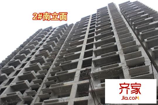 秀蓮小鎮(zhèn)2#南立面工仰拍（2015.04.01）