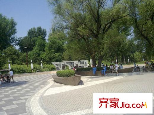 溪語(yǔ)藍(lán)灣周邊配套公園