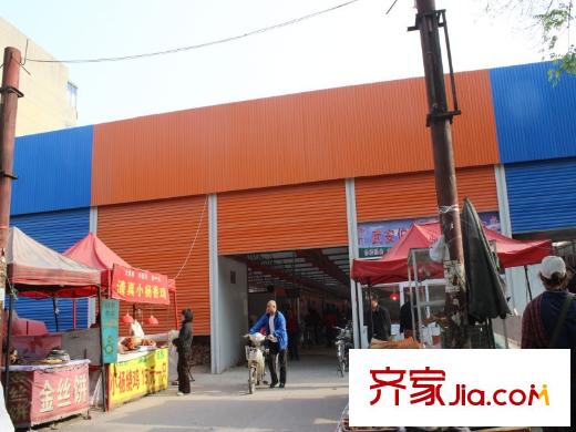 陽(yáng)光水岸周邊-市場(chǎng)